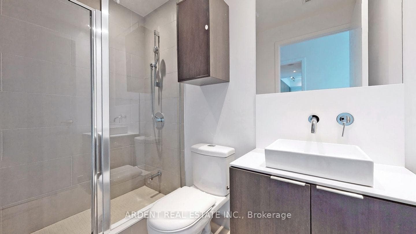 159 Dundas Street Unit 414 photo 23