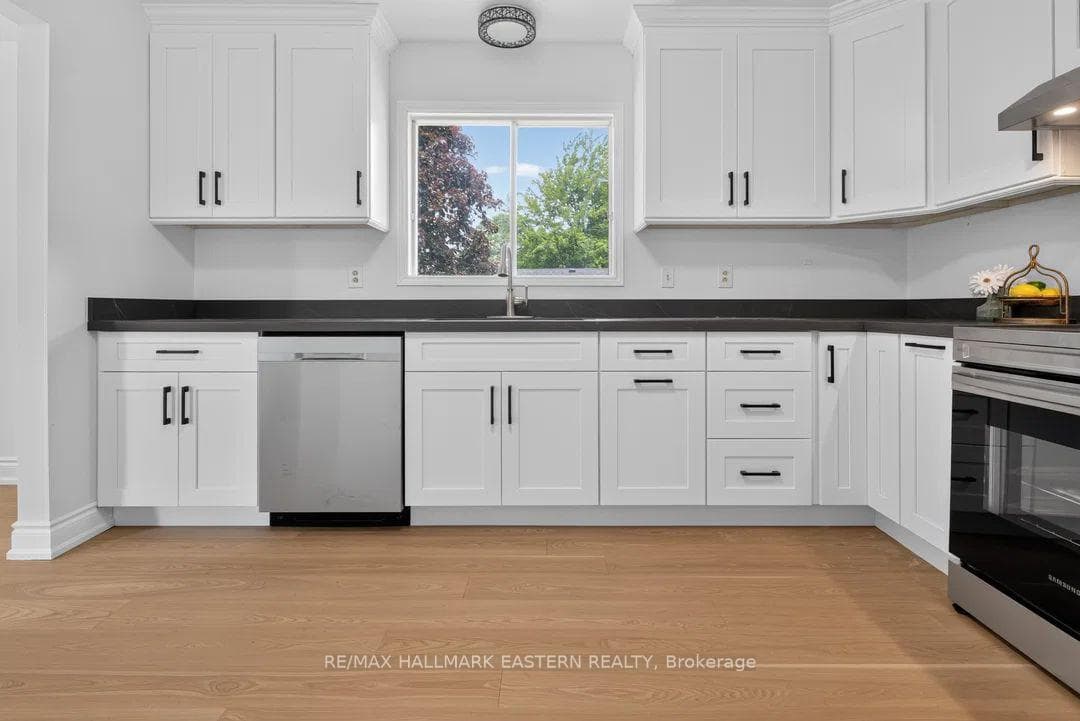 257 White Street photo 6