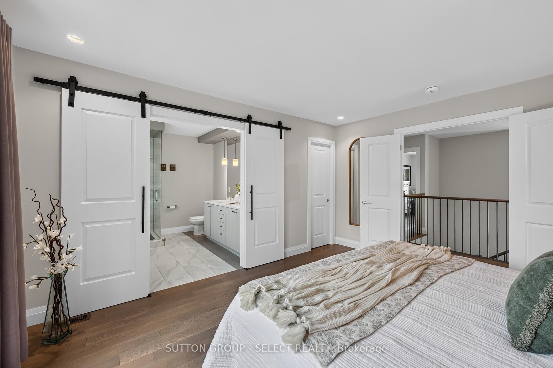 216 Martin Drive photo 25