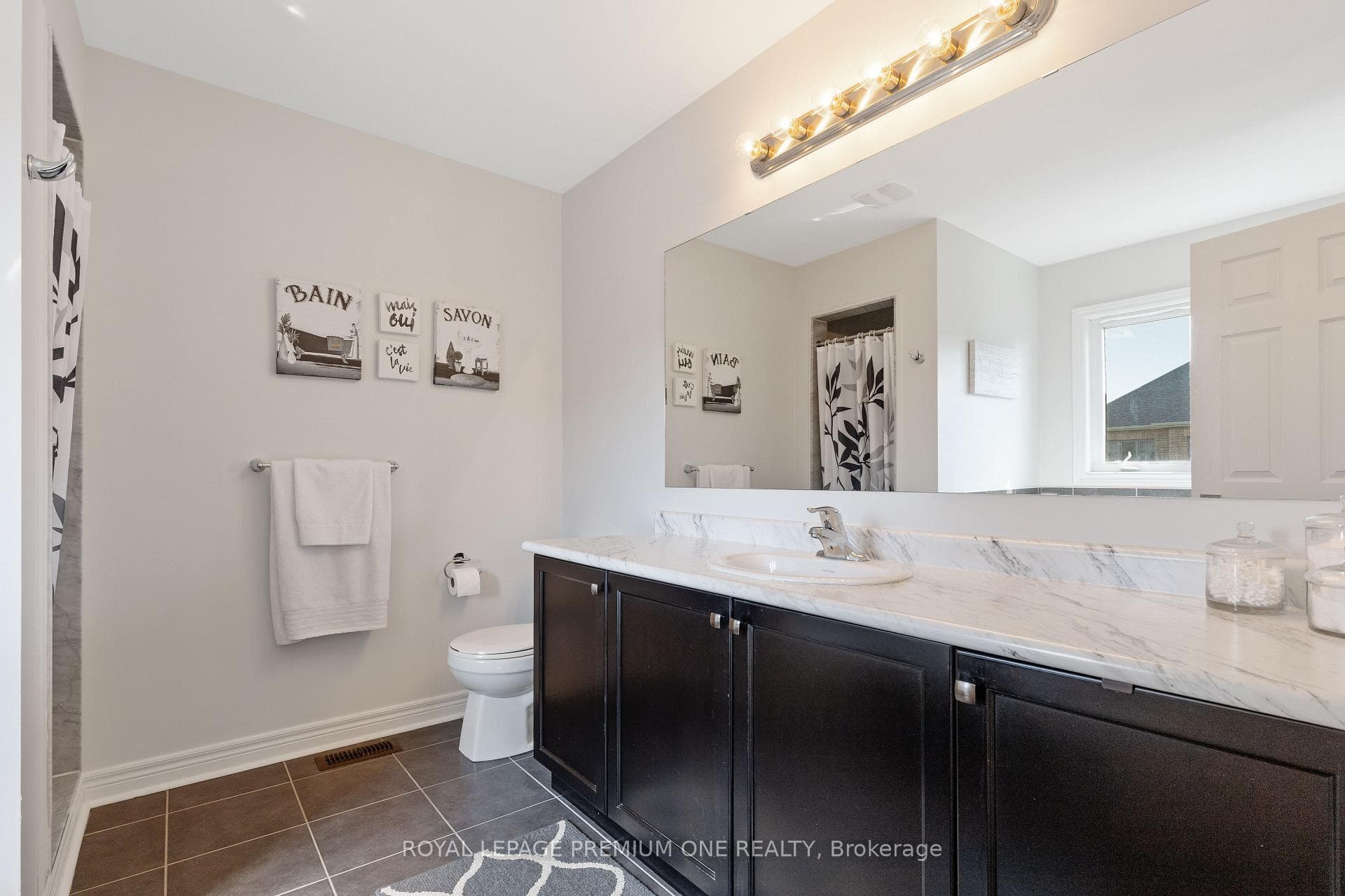 43 Mccabe Lane photo 16