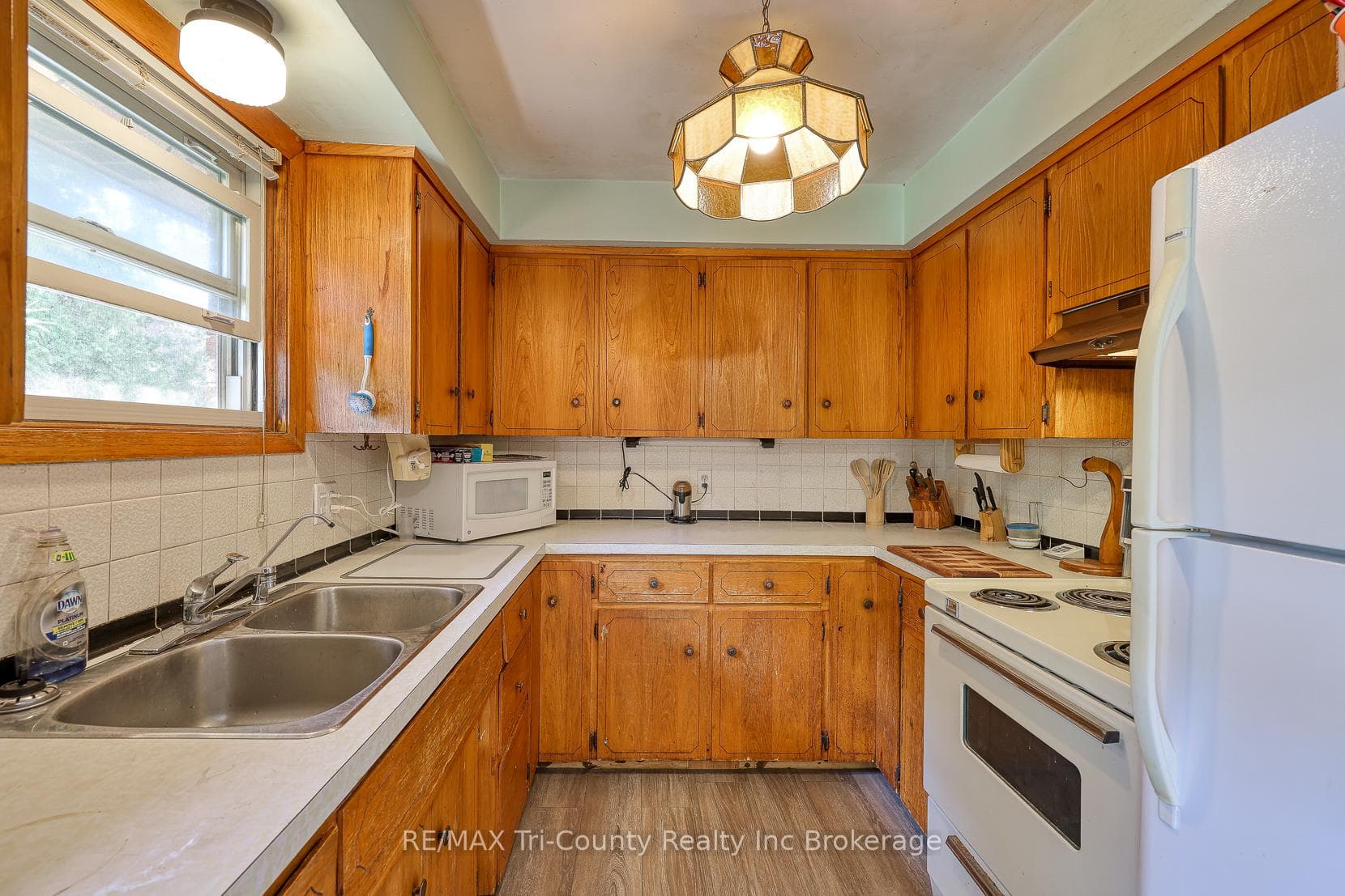 15 Peggy Avenue photo 10