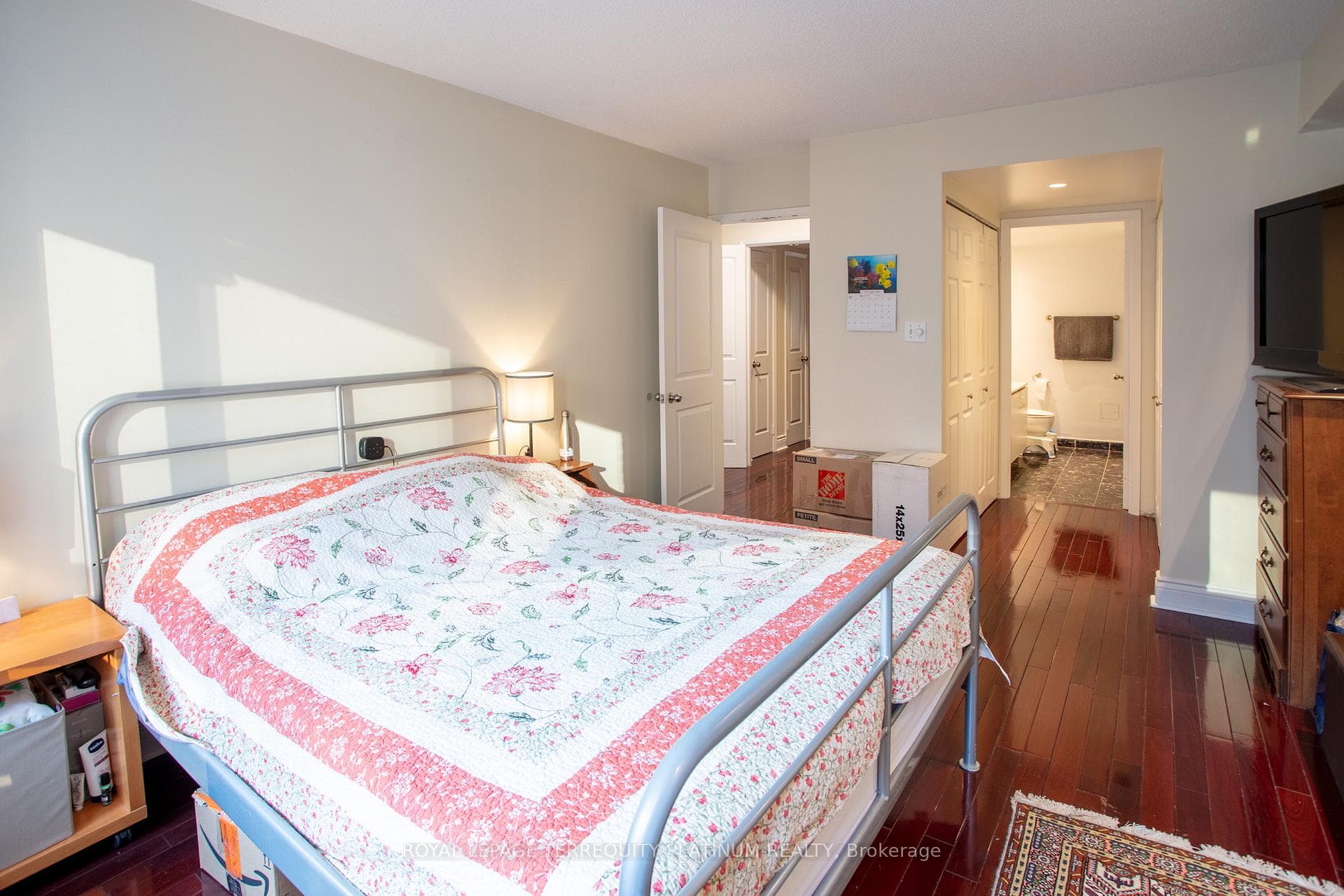 717 Bay Street Unit 1304 photo 11