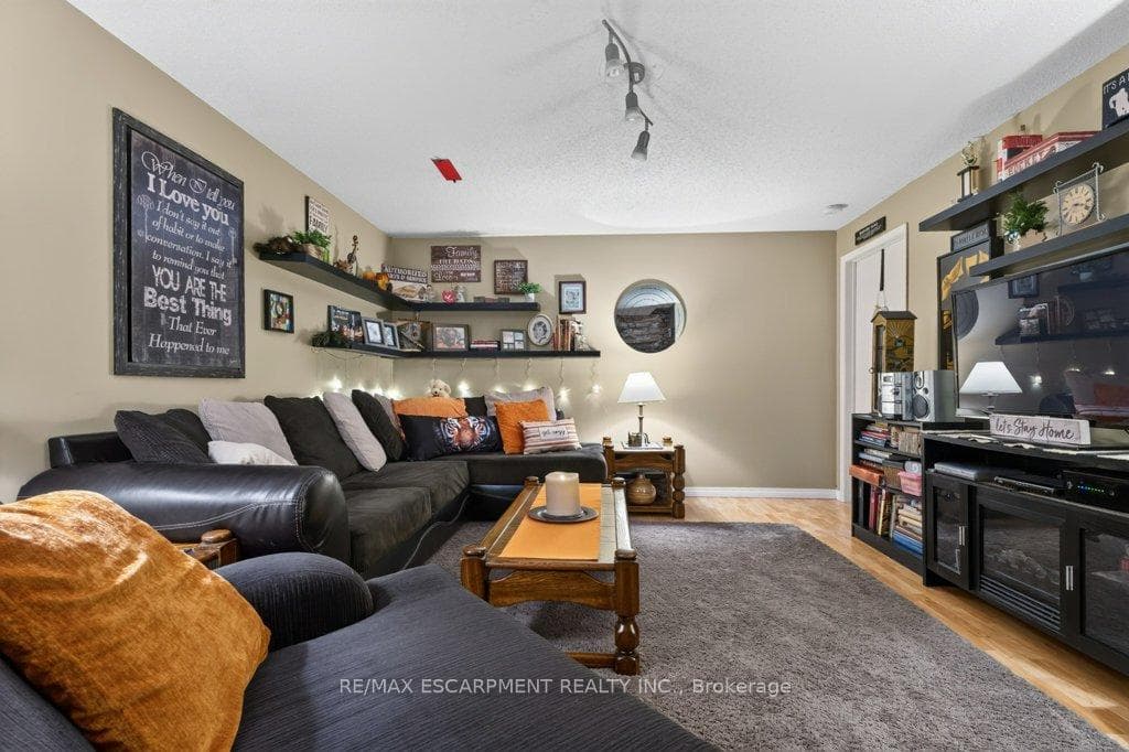 55 Kerman Avenue Unit 55 photo 41