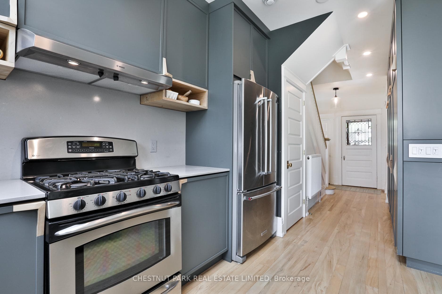 329 Crawford Street photo 14