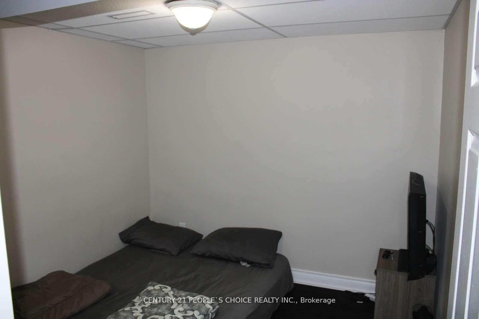 74 Hudson Drive photo 4