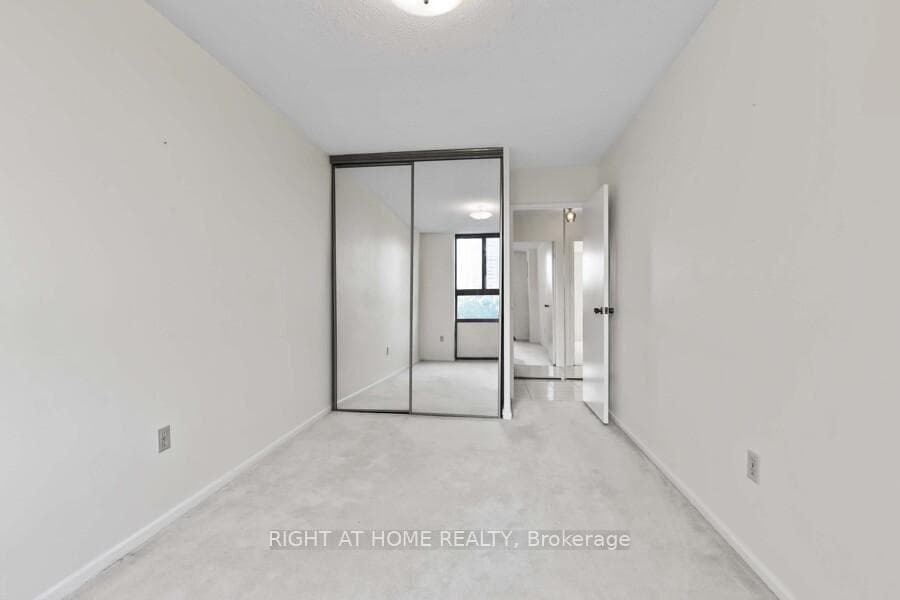 177 Linus Road Unit 612 photo 21