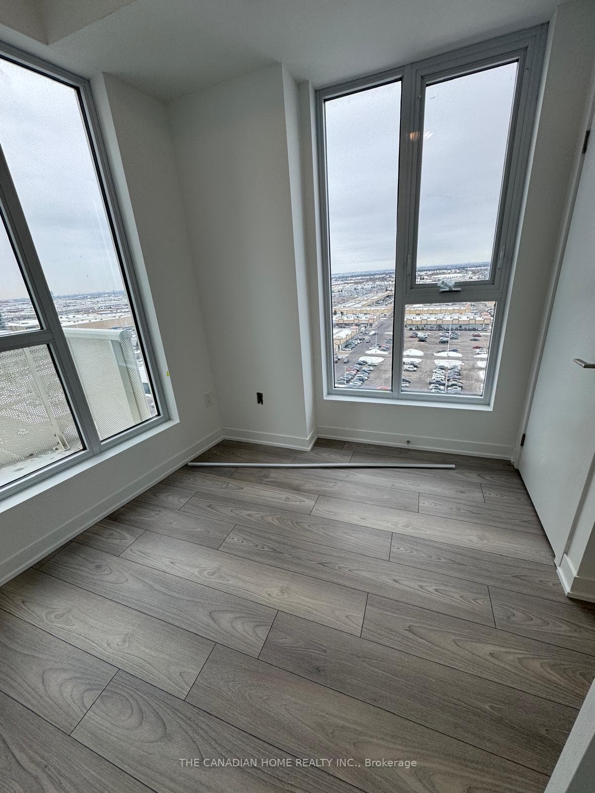 498 Caldari Road Unit 1423 photo 1