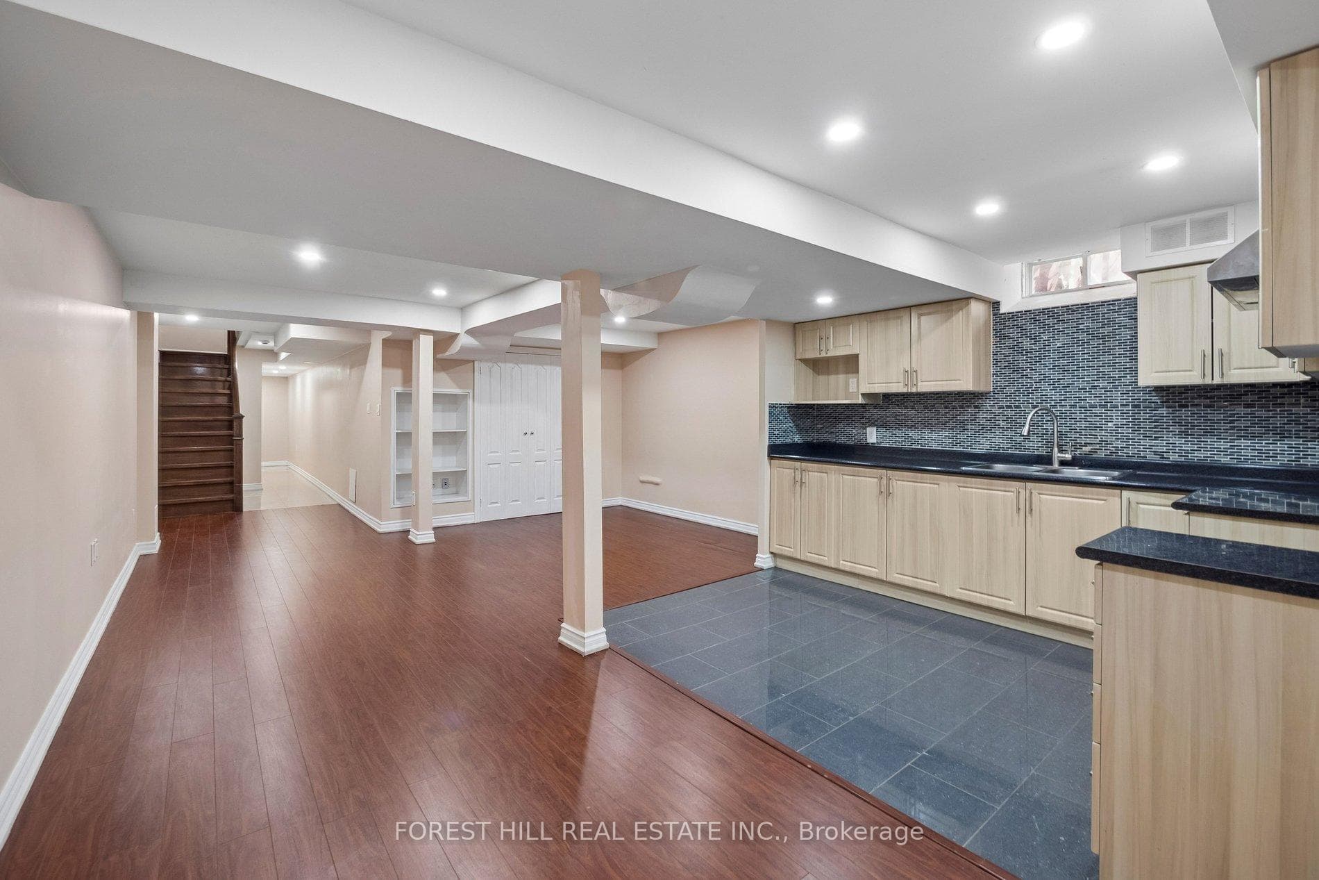 41 Guinevere Road photo 44