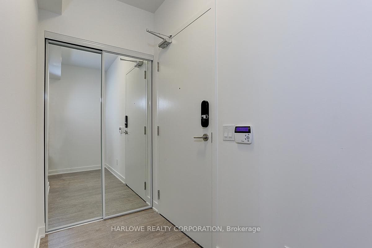543 Richmond Street Unit 701 photo 16