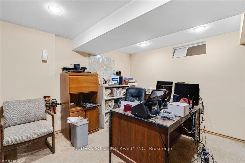 108 Fassett Court photo 24