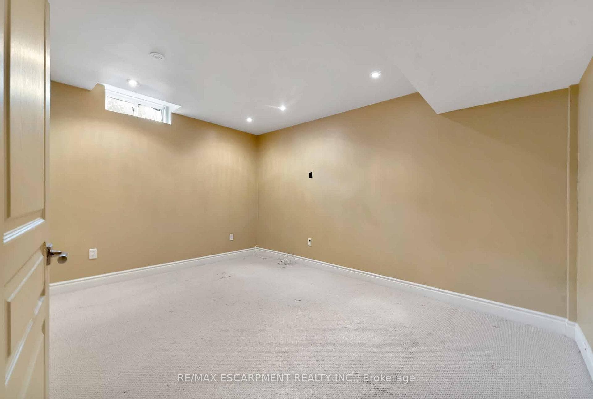 50 Auburndale Drive photo 36