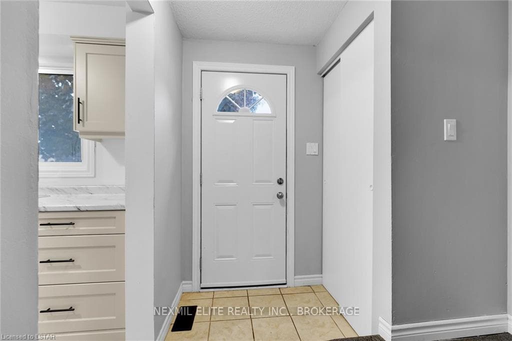 215 TRUDEAU Drive Unit 51 photo 4