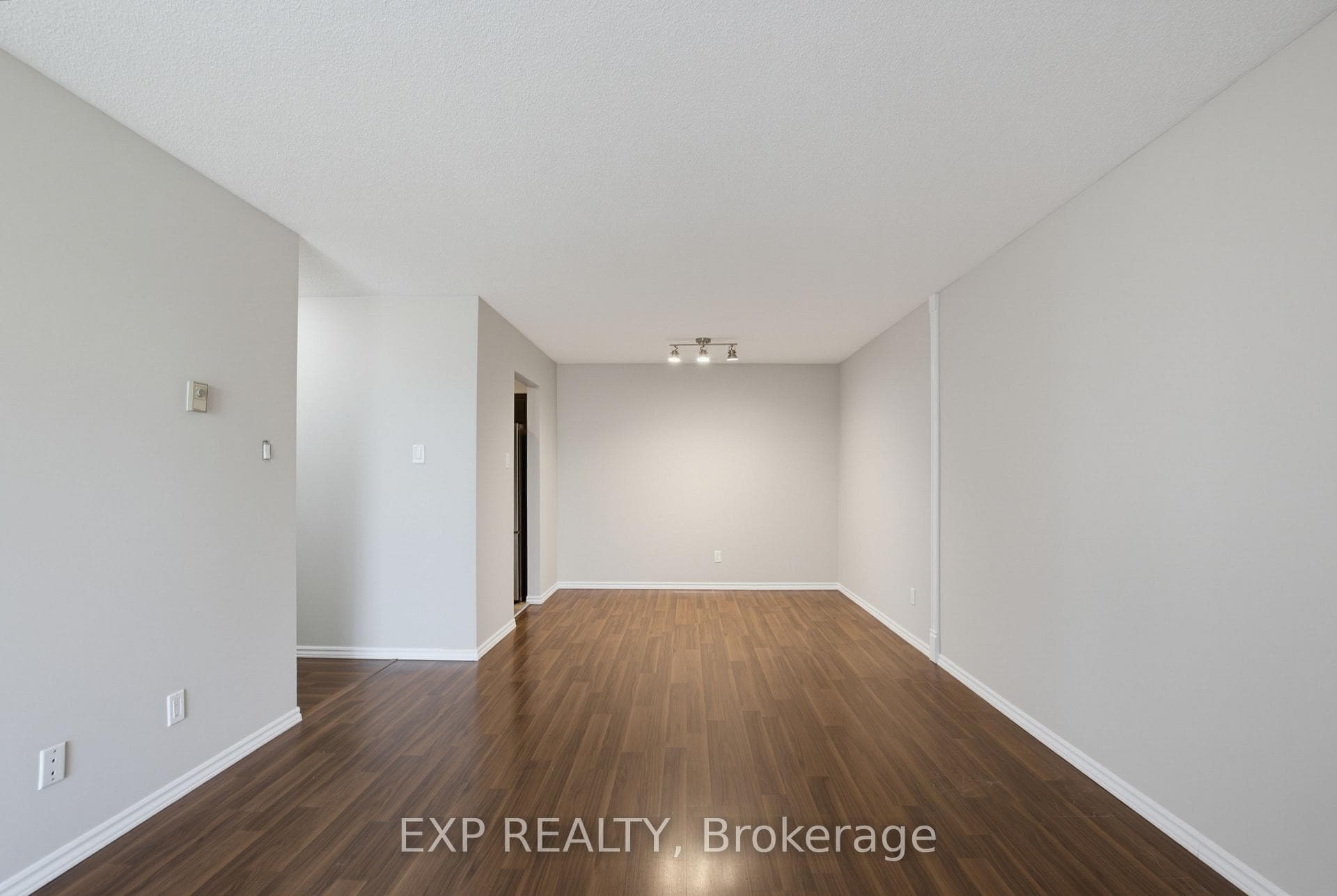144 Conway Drive Unit 106 photo 13