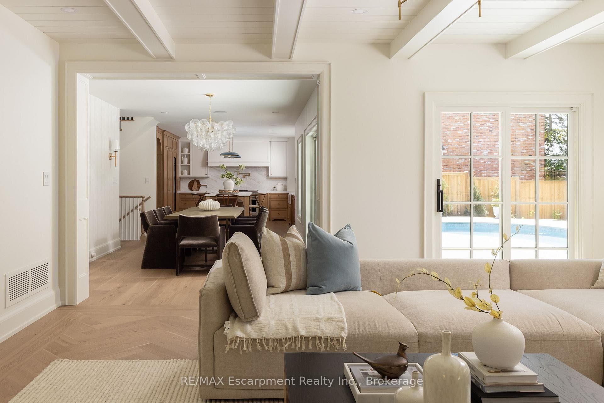 130 Edgecliffe Place photo 14