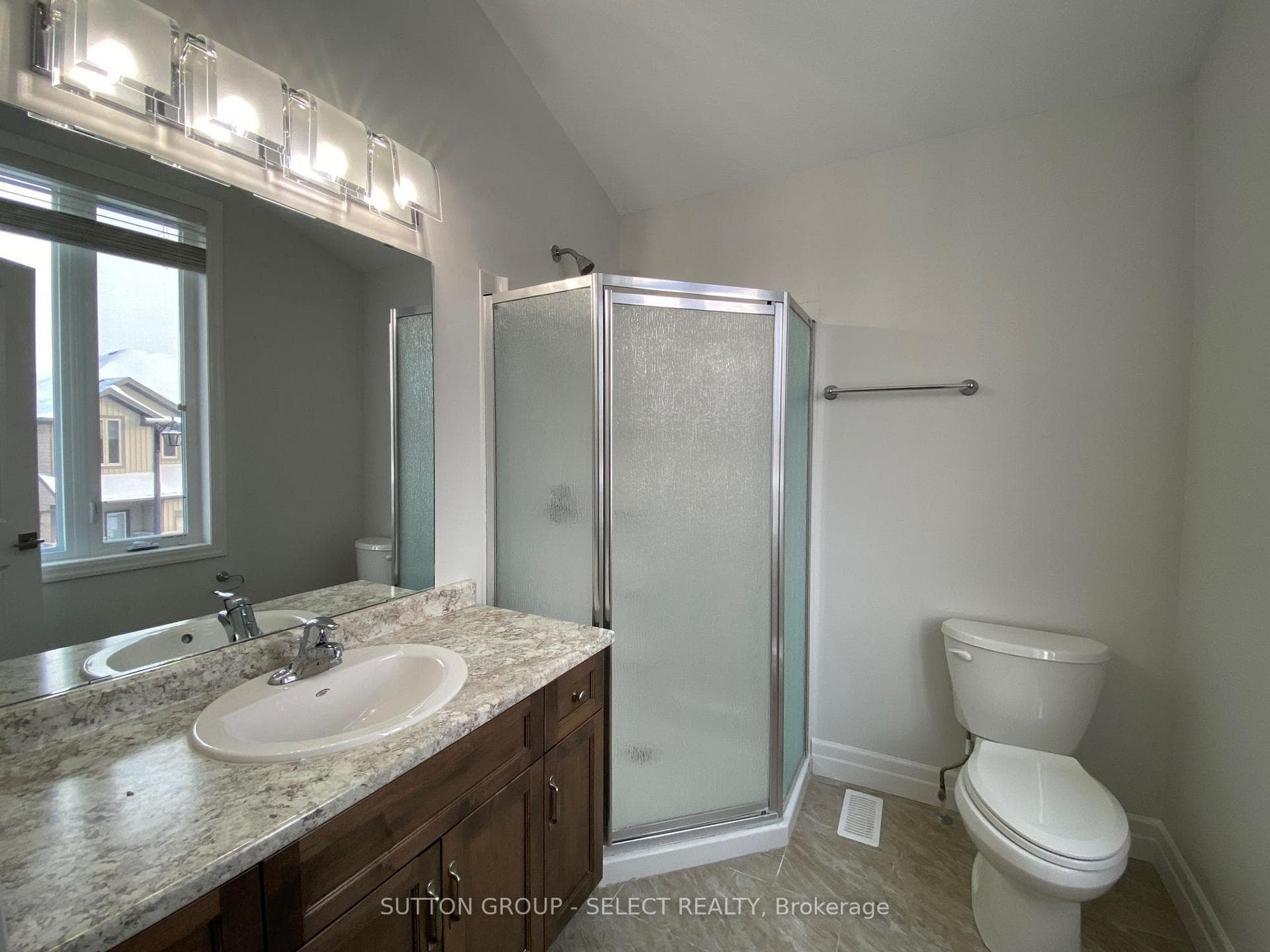 1023 Devonshire Avenue Unit 24 photo 30