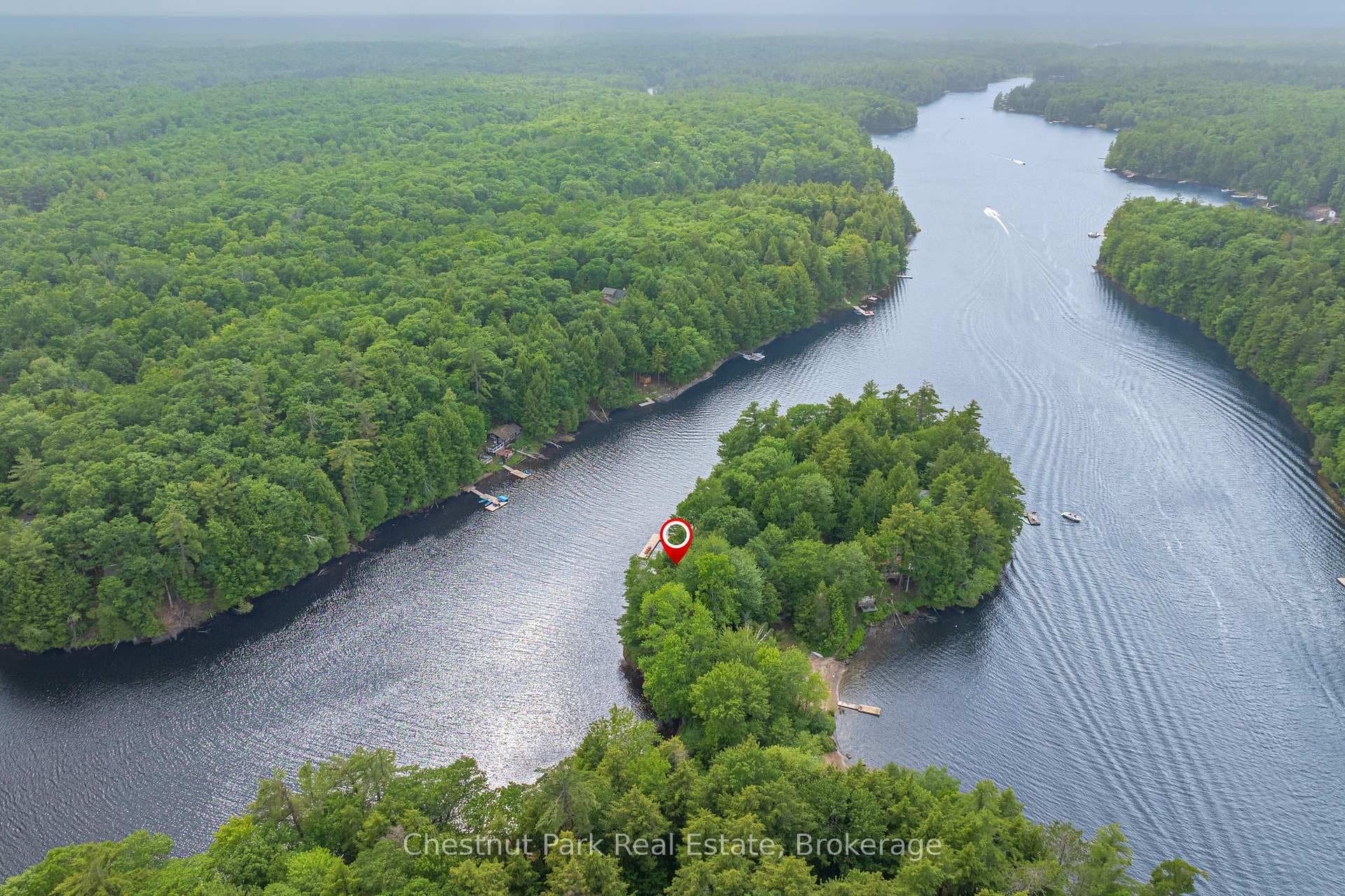 1071 STRACHAN POINT Road photo 42