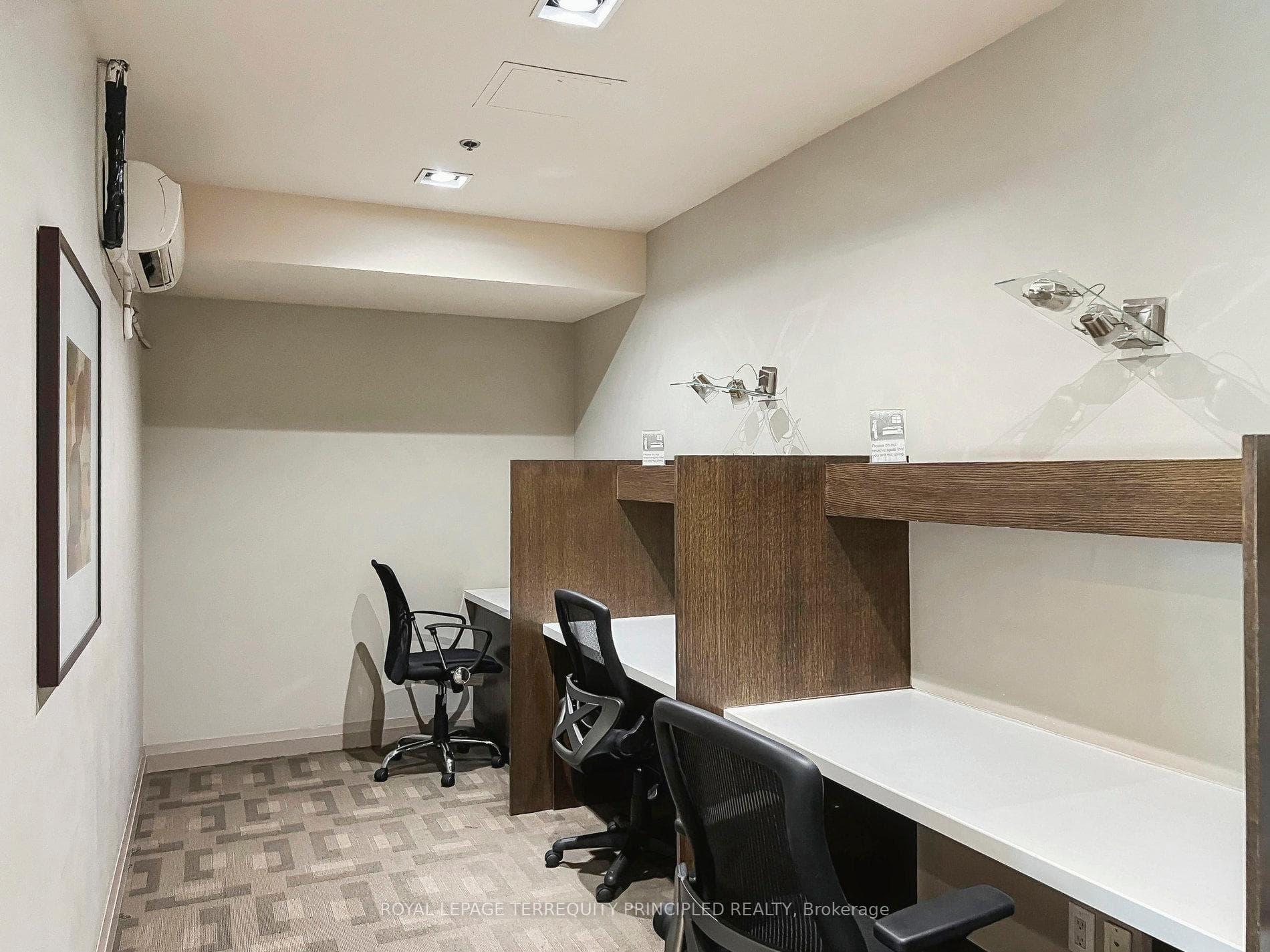18 Harbour Street Unit 3011 photo 29