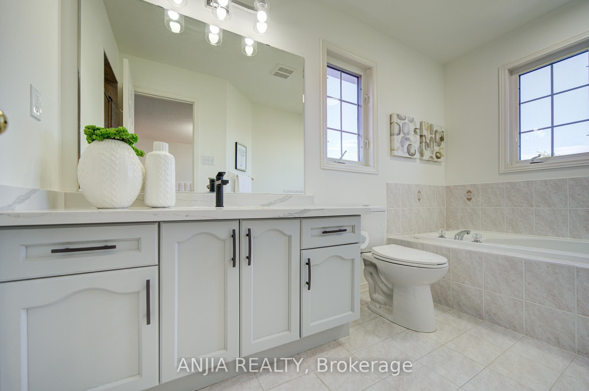 281 Mingay Avenue photo 33
