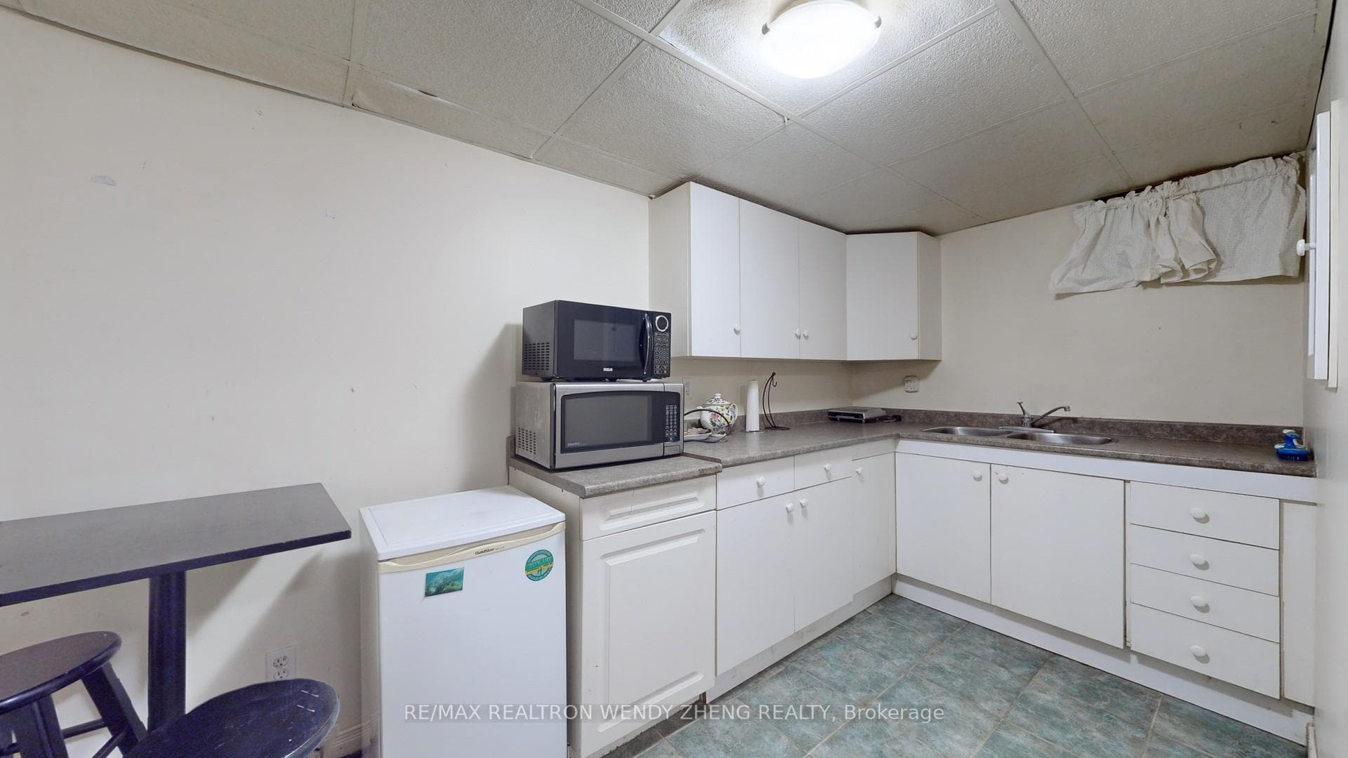 9359 Dickenson Road Unit BSMT photo 7