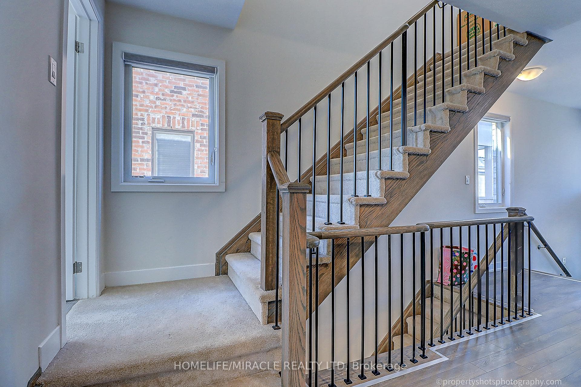 31 Donald Fleming Way photo 14