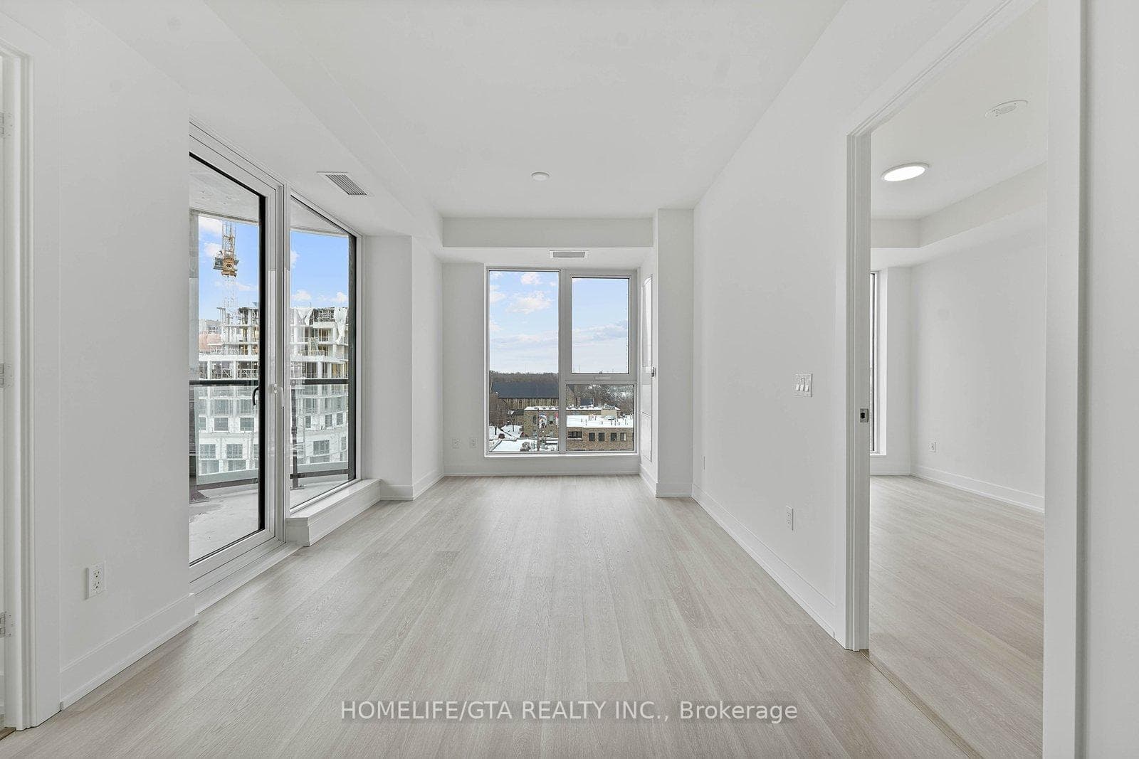 25 Cordova Avenue Unit 812 photo 6