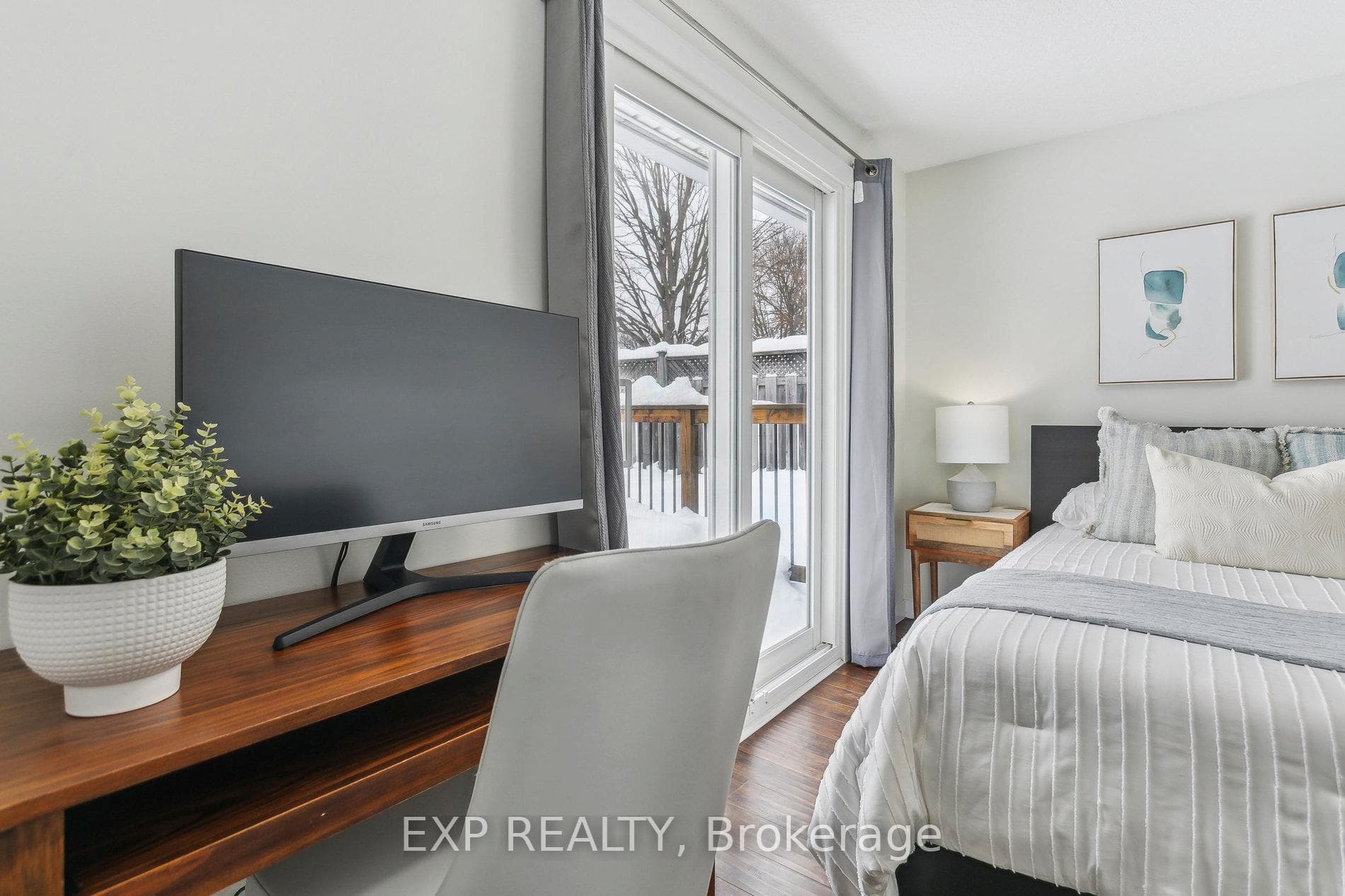 61 Rossford Crescent photo 23