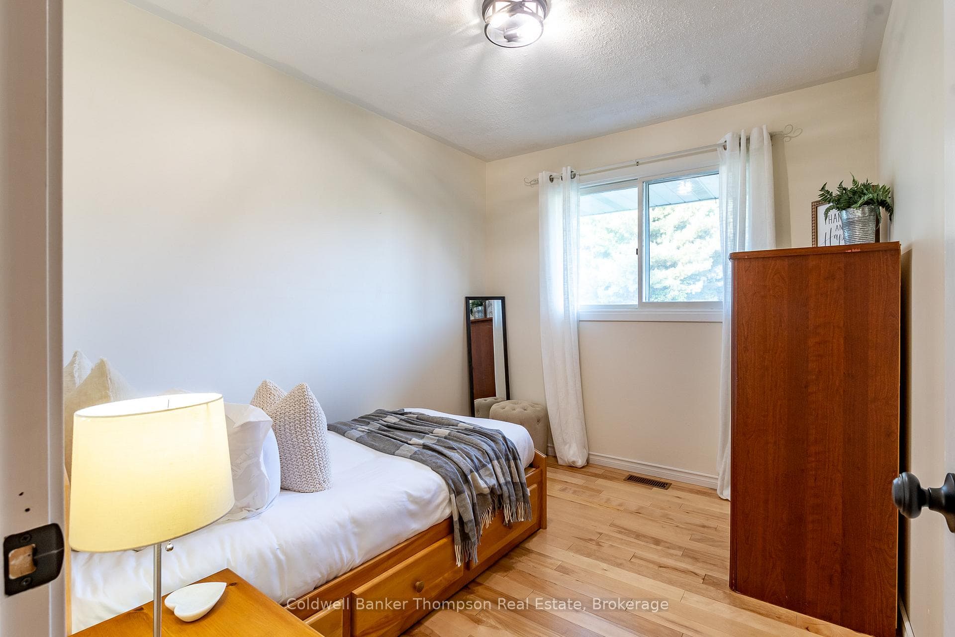 32 Gullins Road photo 9