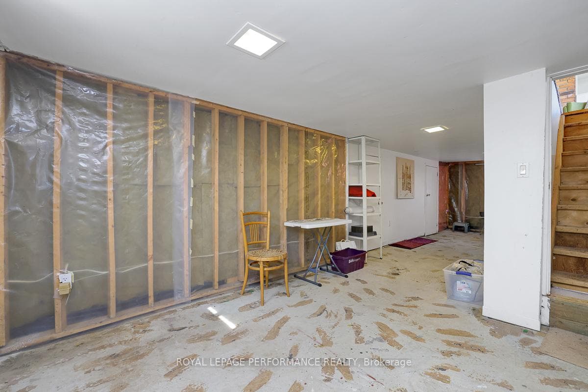 1141 North River Road photo 31