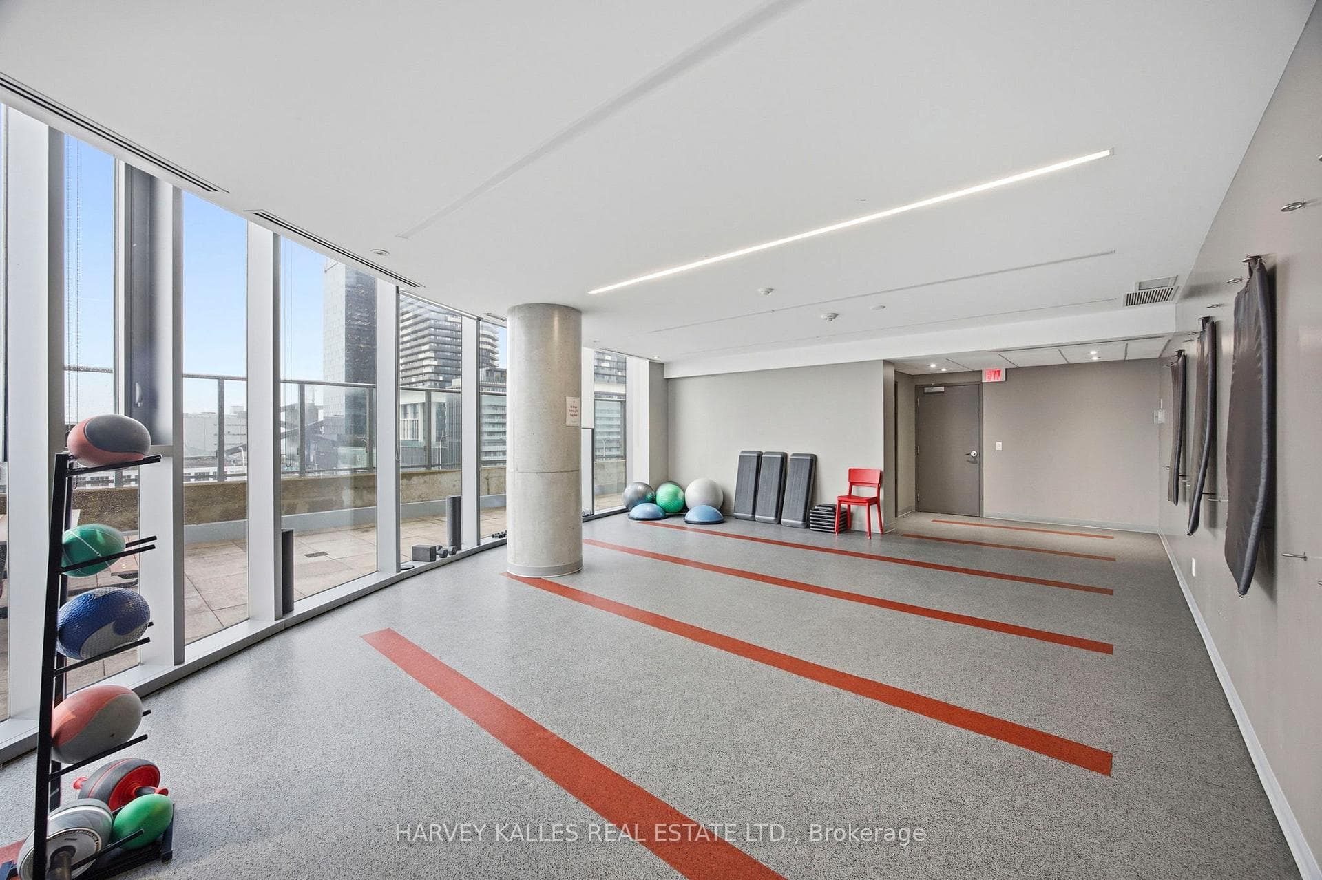 1 Market Street Unit 1612 photo 42