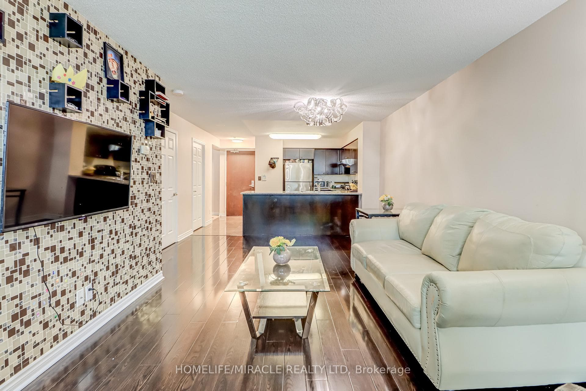 335 Rathburn Road Unit 1002 photo 5