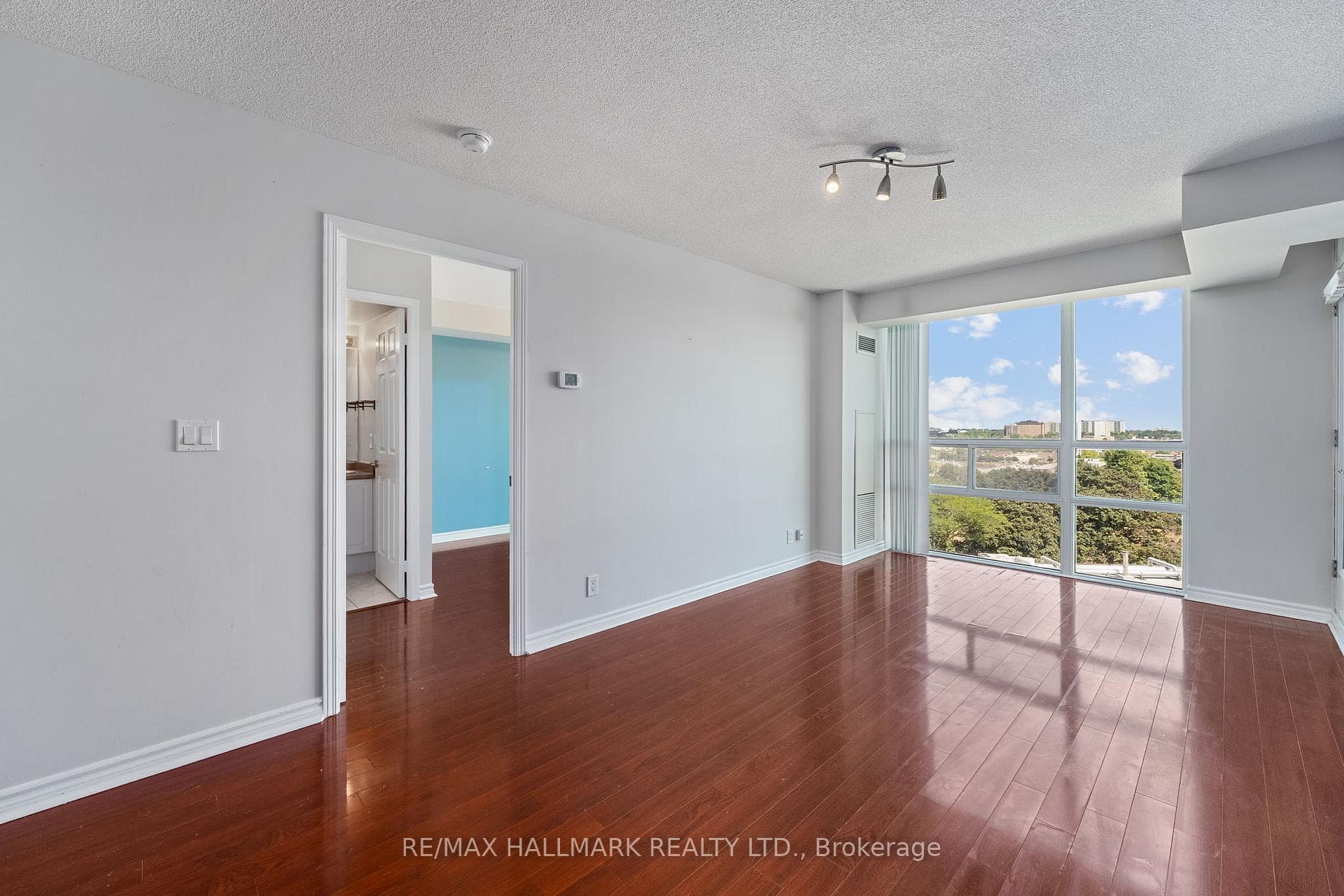 68 Grangeway Avenue Unit 909 photo 11