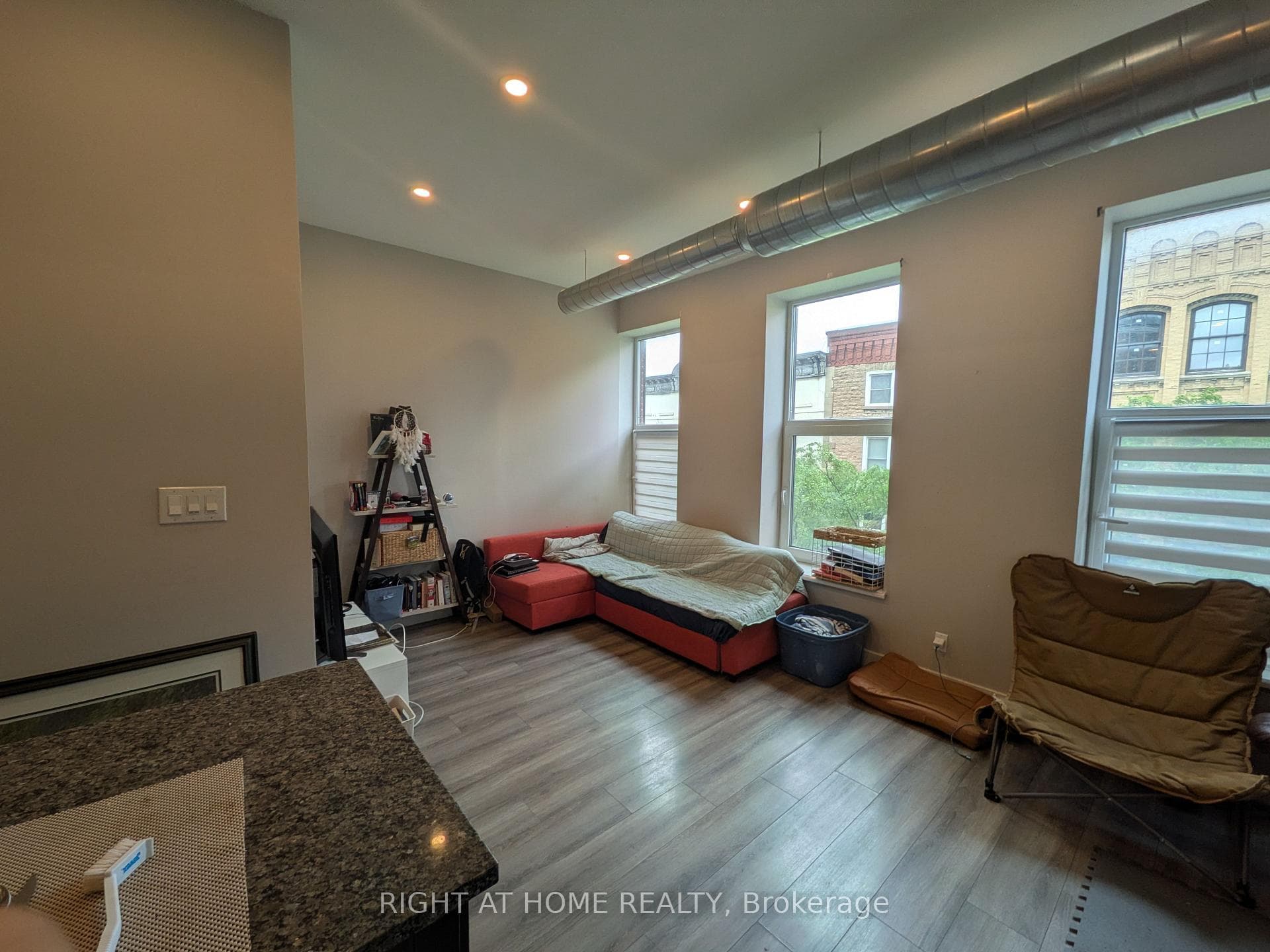 53.5 king Street Unit 4 photo 2