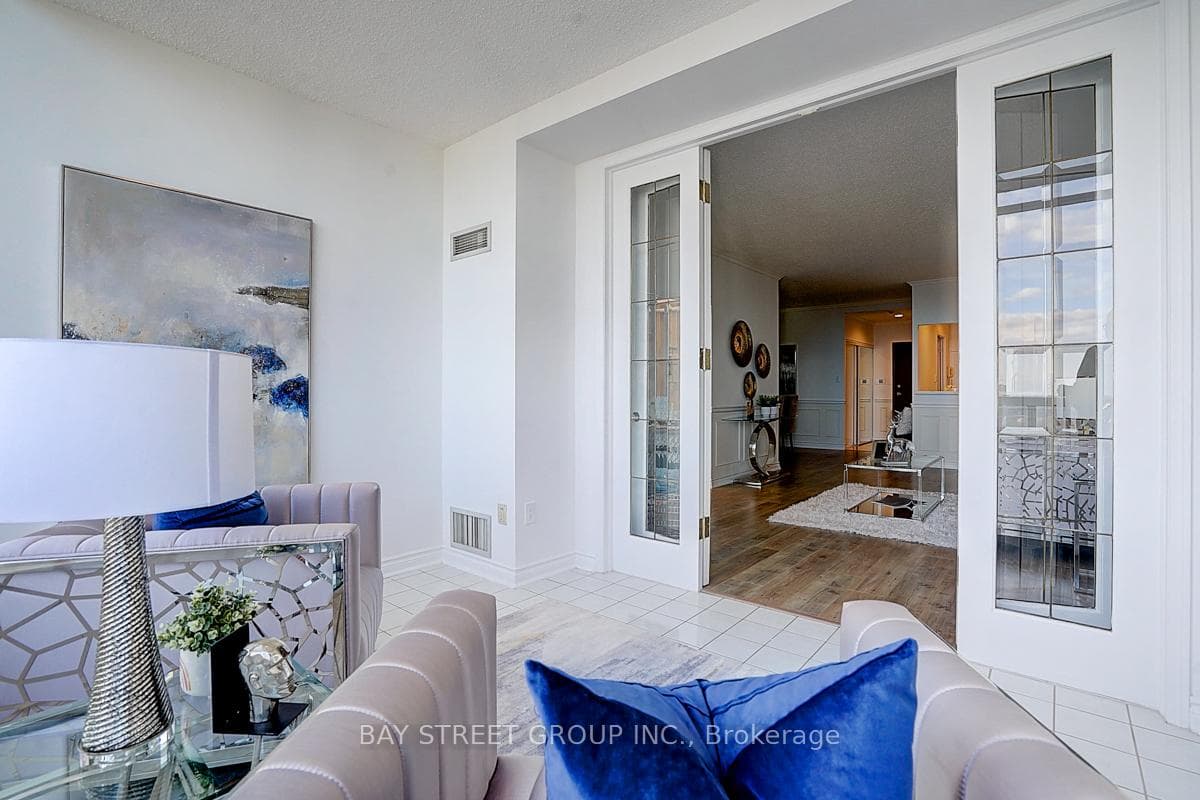 168 Bonis Avenue Unit PH1 photo 18