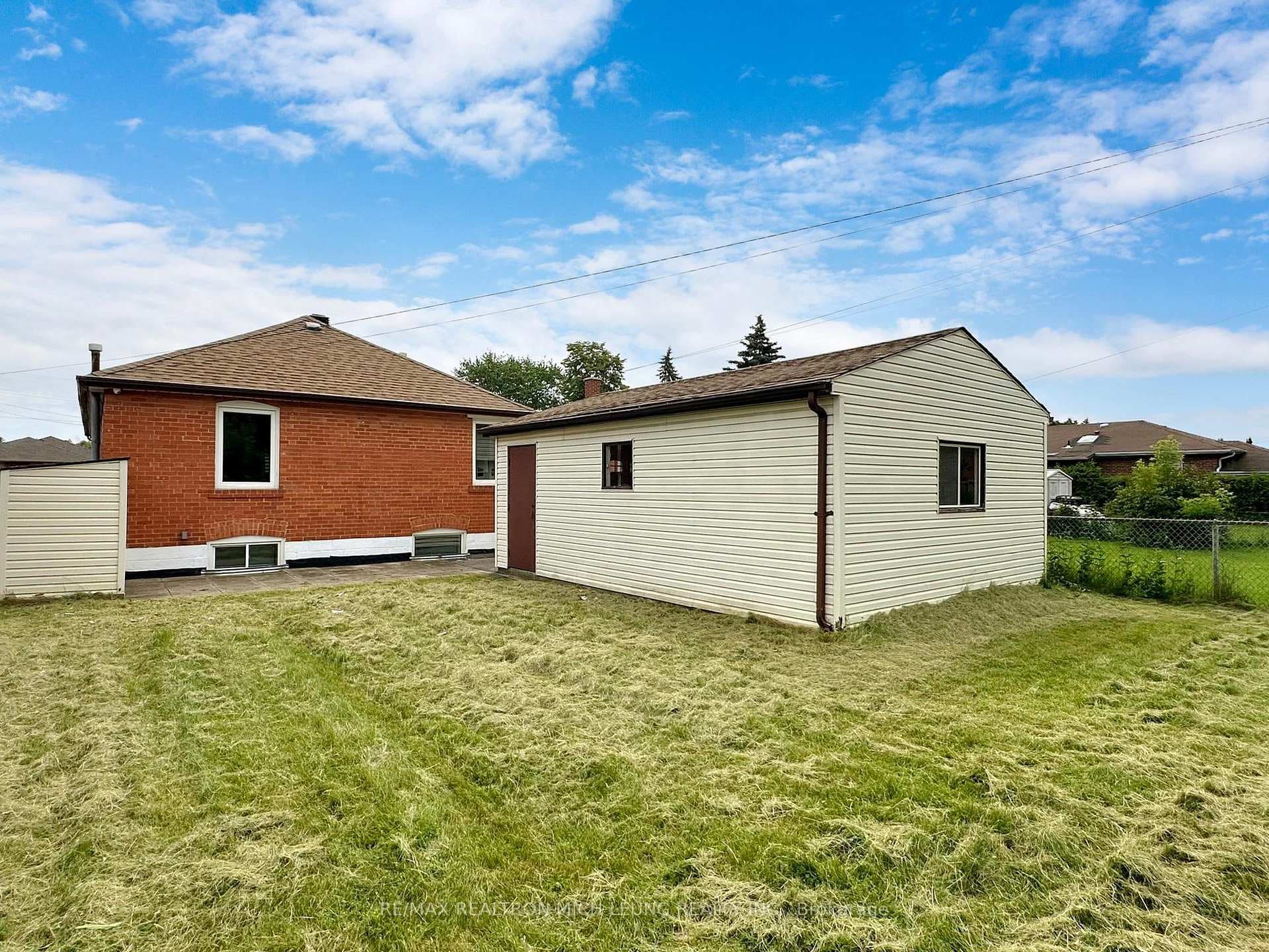 48 Crosland Drive photo 37