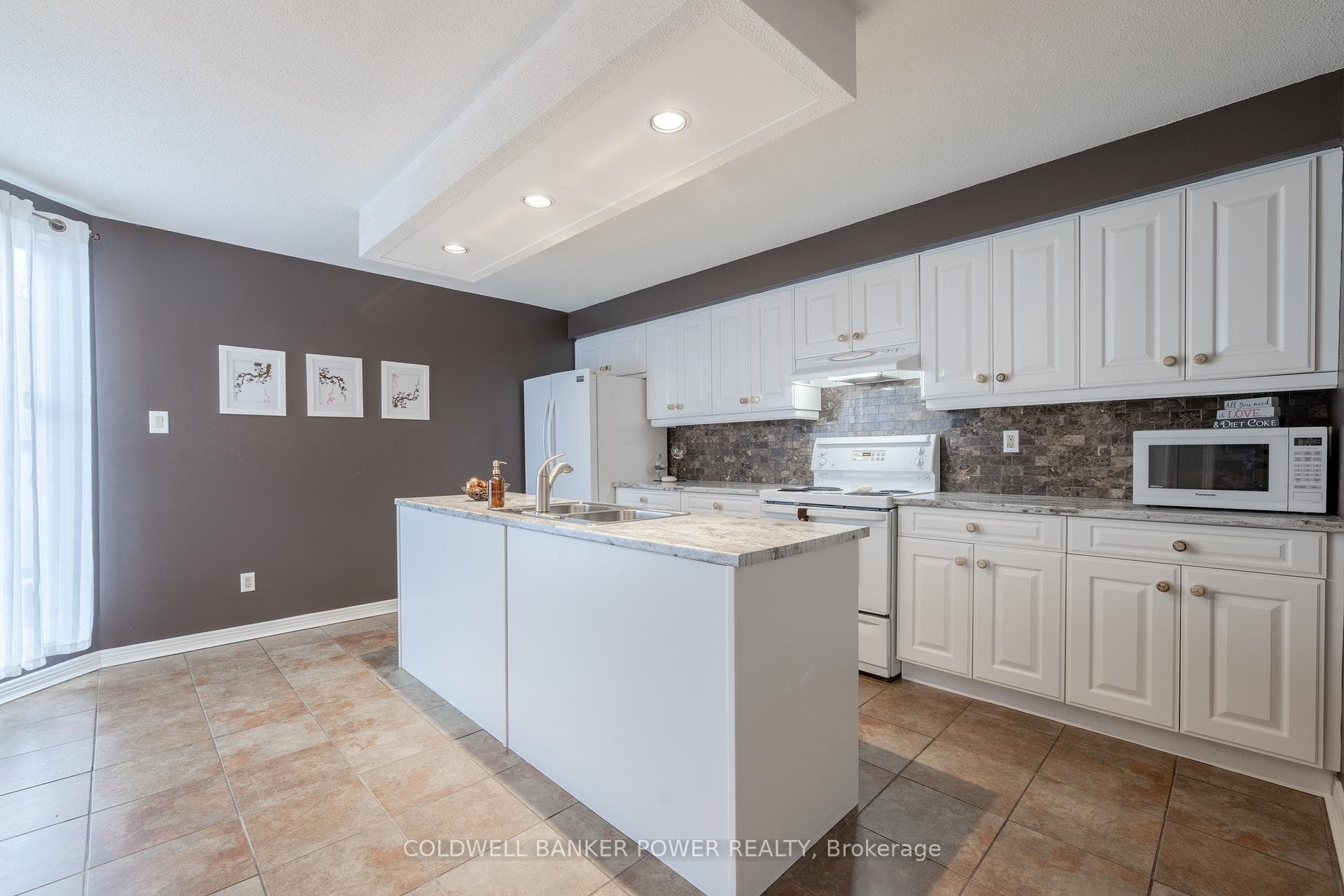 703 WINDERMERE Road Unit 73 photo 14