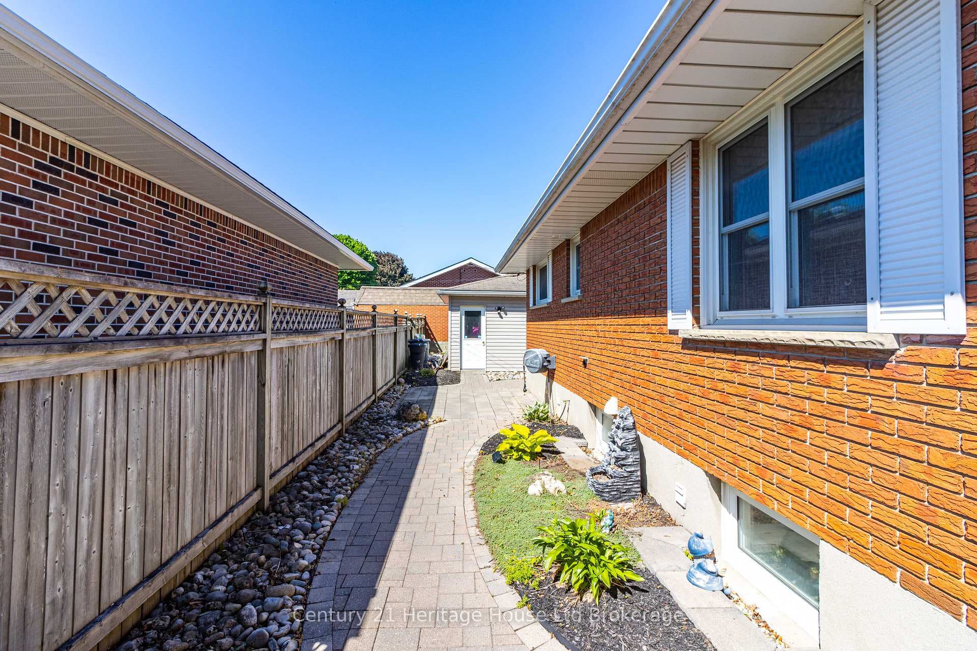 153 Springbank Avenue photo 7