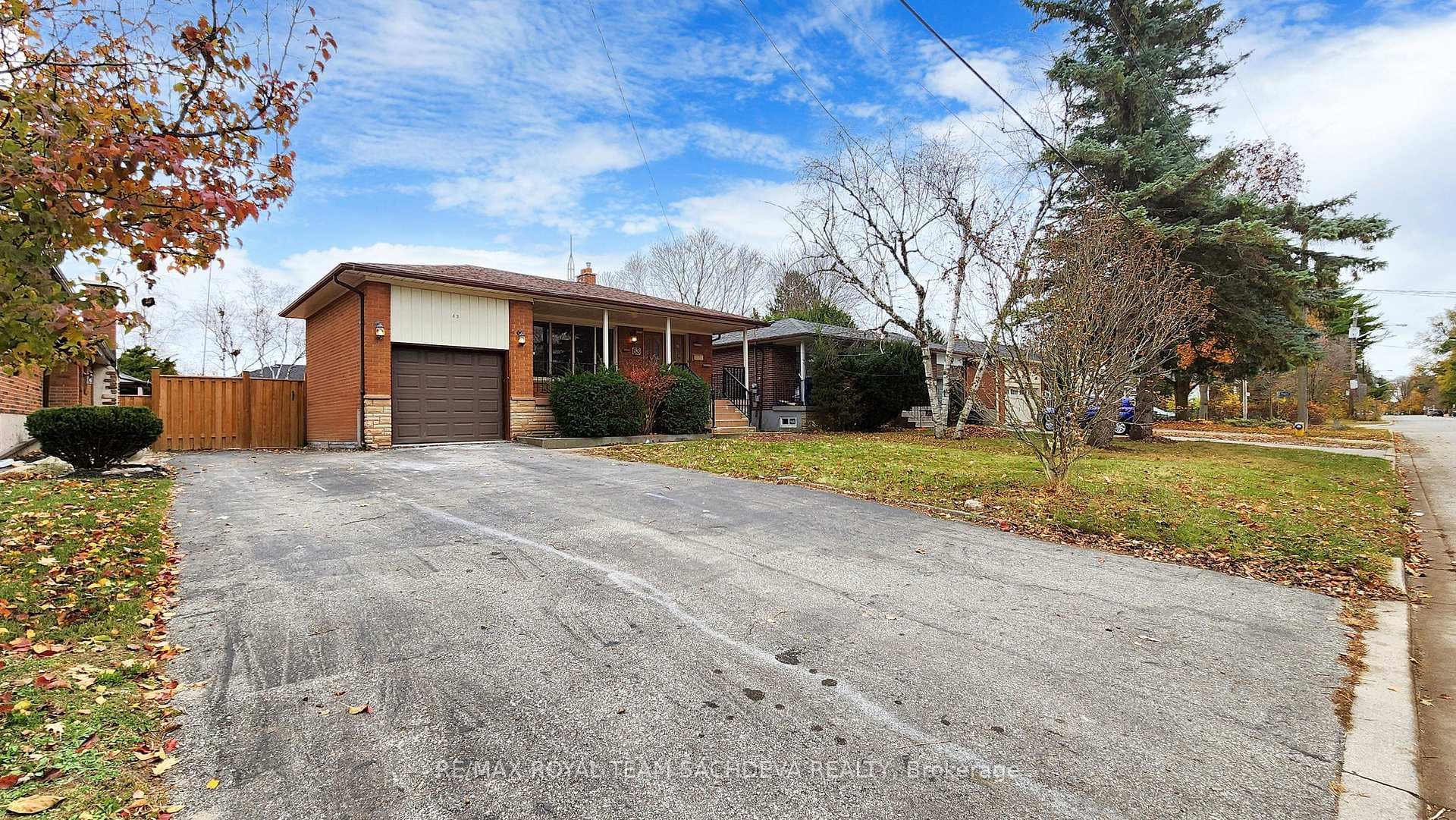63 Bobmar Road Unit Upper photo 1