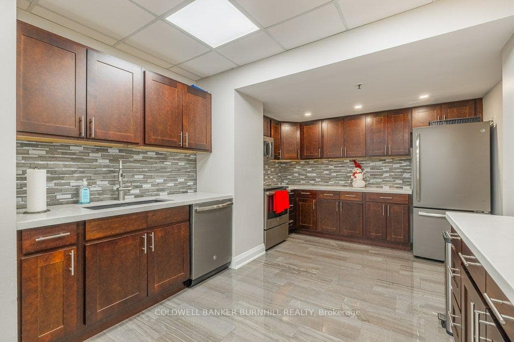 1270 Maple Crossing Boulevard Unit 1609 photo 31