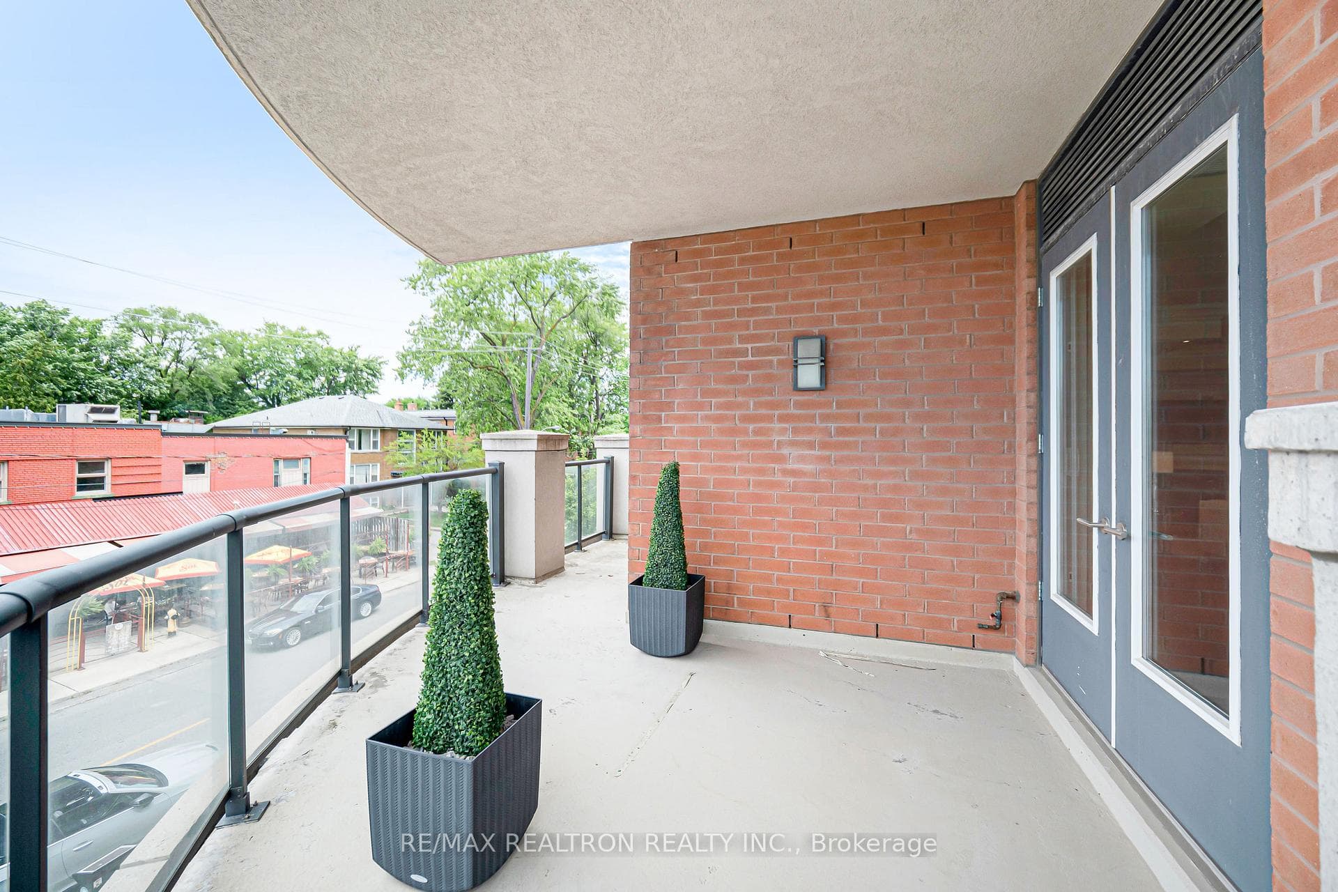1717 Avenue Road Unit 314 photo 38