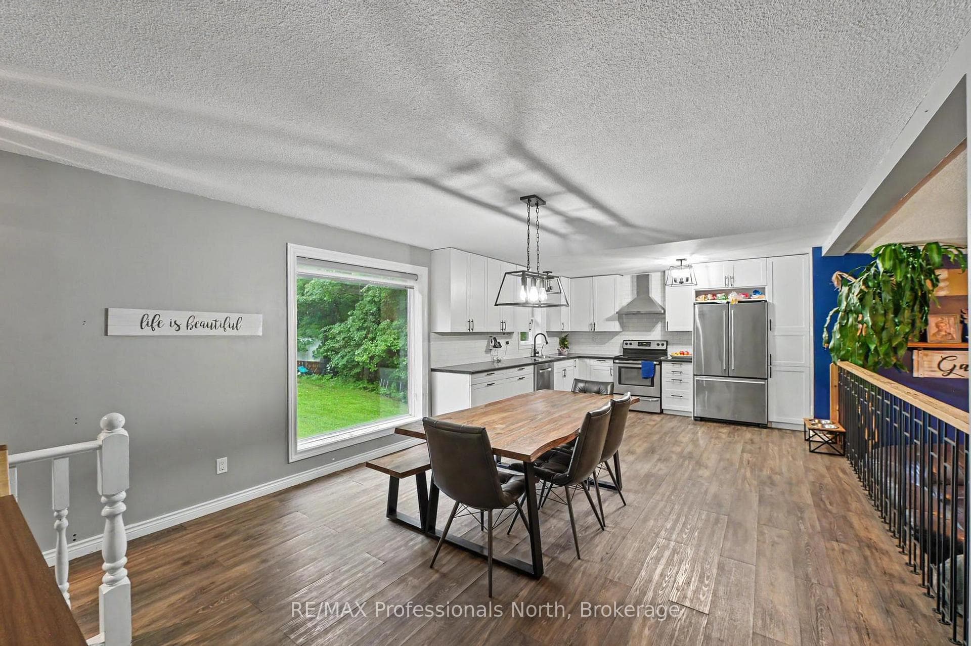 1116 Little Hawk Lake Road photo 5