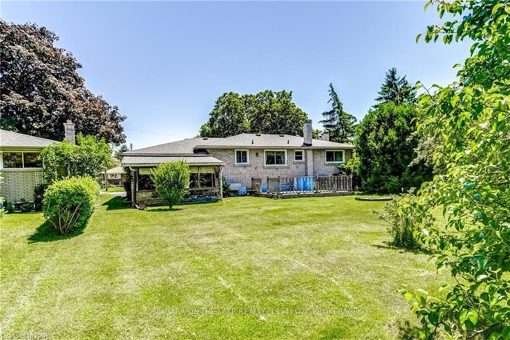 9 HENRY Street photo 22