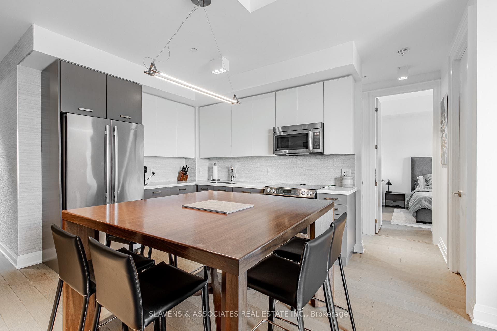 60 Berwick Avenue Unit LPH01 photo 4