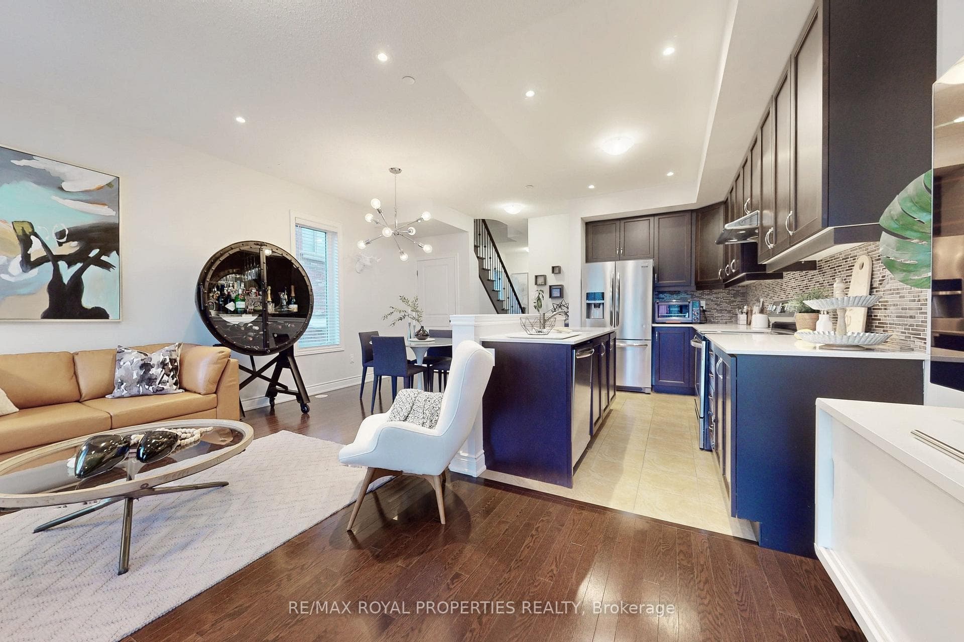 1331 Major Mackenzie Drive Unit 119 photo 8