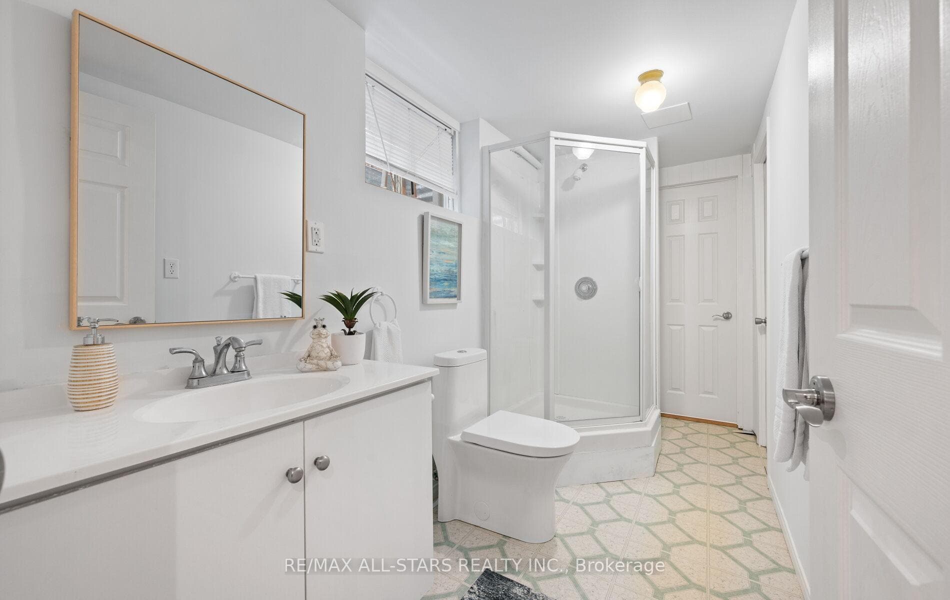 156 Park Drive photo 37