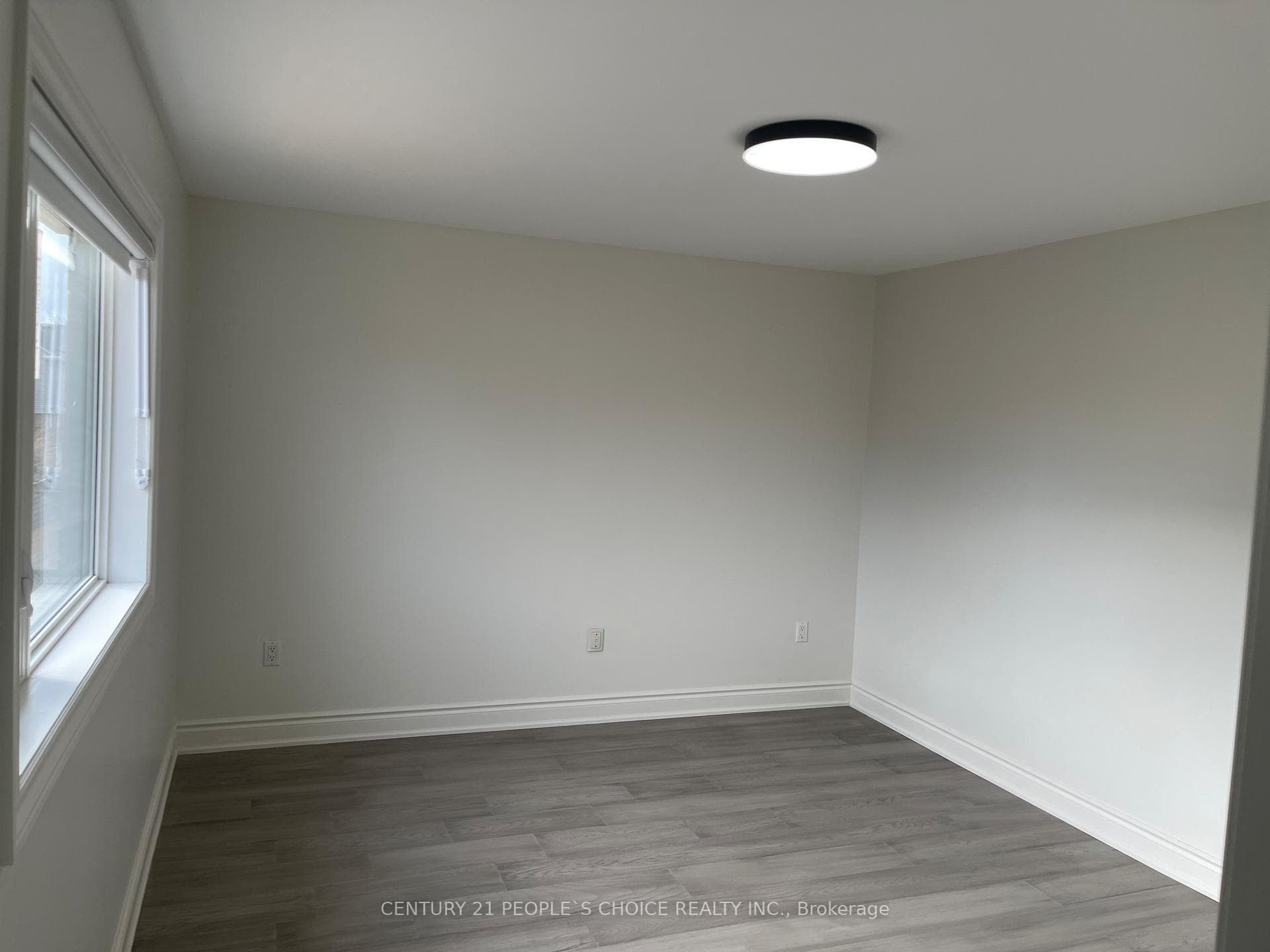 33 Springhurst Avenue Unit Main photo 35