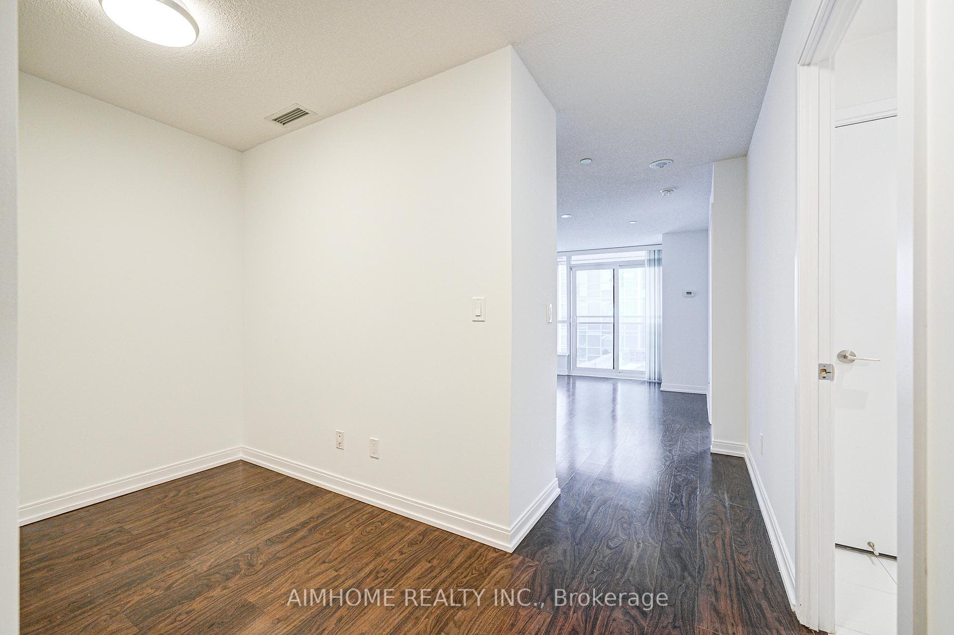 255 Village Green Square Unit 604 photo 5