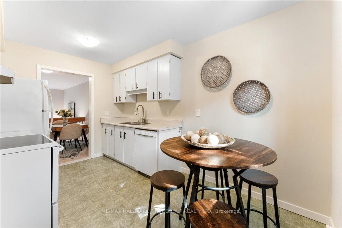 275 Manse Road Unit 56 photo 19
