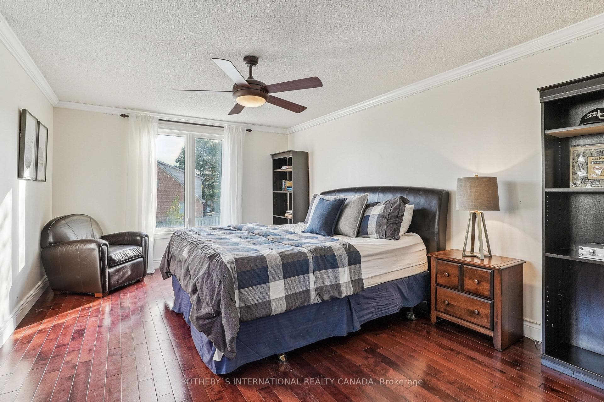 1360 Winterberry Drive photo 15