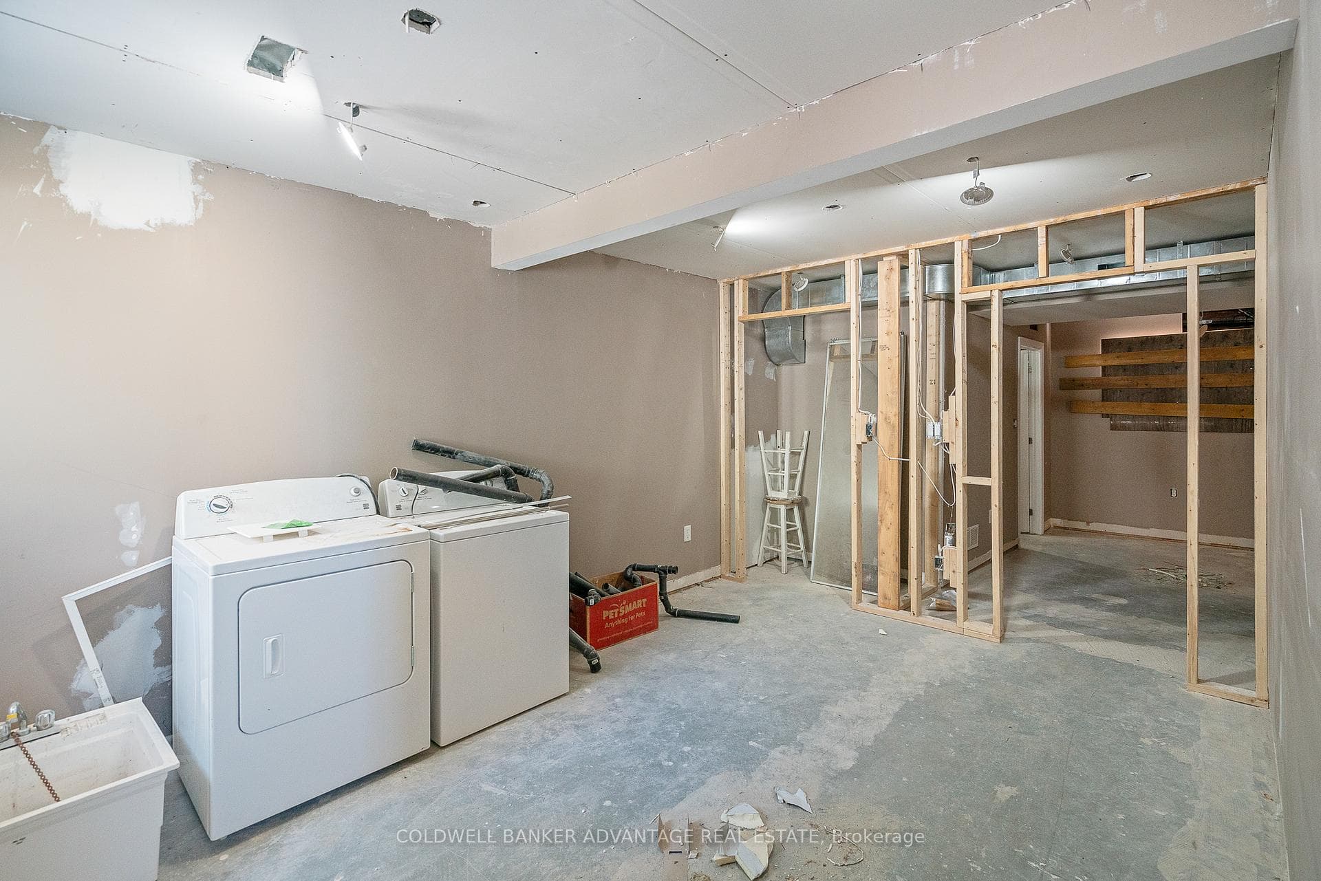 54 Patterson Avenue photo 18