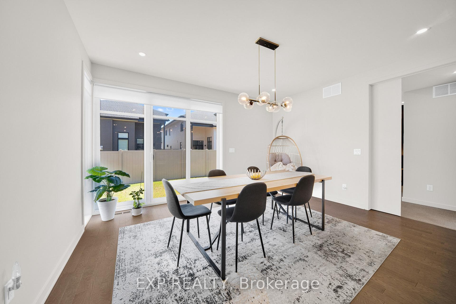 708 Wooler Place photo 11